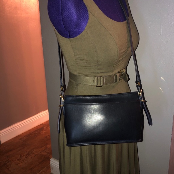 Vintage coach blue leather shoulder crossbody bag - Picture 8 of 12